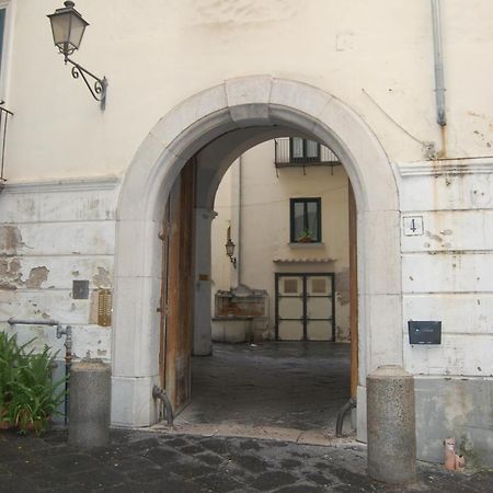 Il Guiscardo B&B Салерно Екстериор снимка